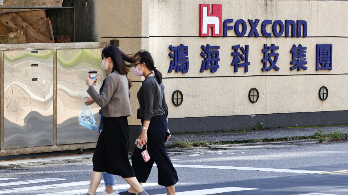 Foxconn Unit Planning To Build Facility In Tamil Nadu By Next Year